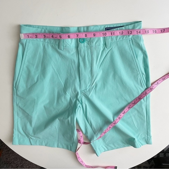 Vineyard Vines Men’s 9” Performance Breaker Short Green Size 28 - Picture 6 of 9